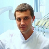 Роман Попов